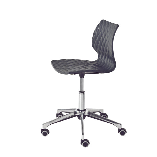 Quilted Swivel With Wheels Chair