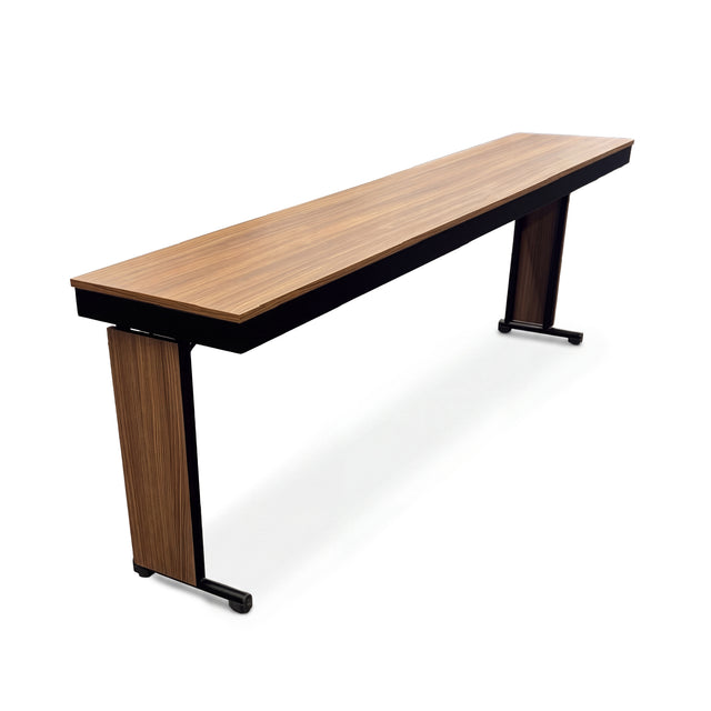 Manna heavy-duty folding table for banquet halls and function rooms