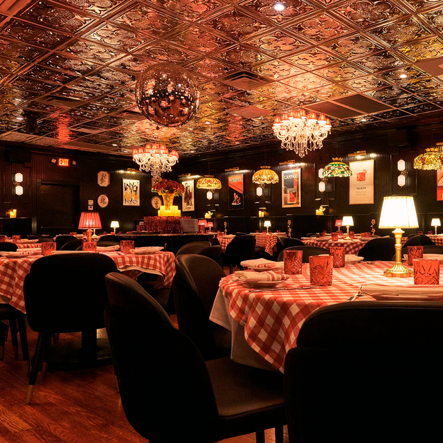 Arthur & Sons Restaurant